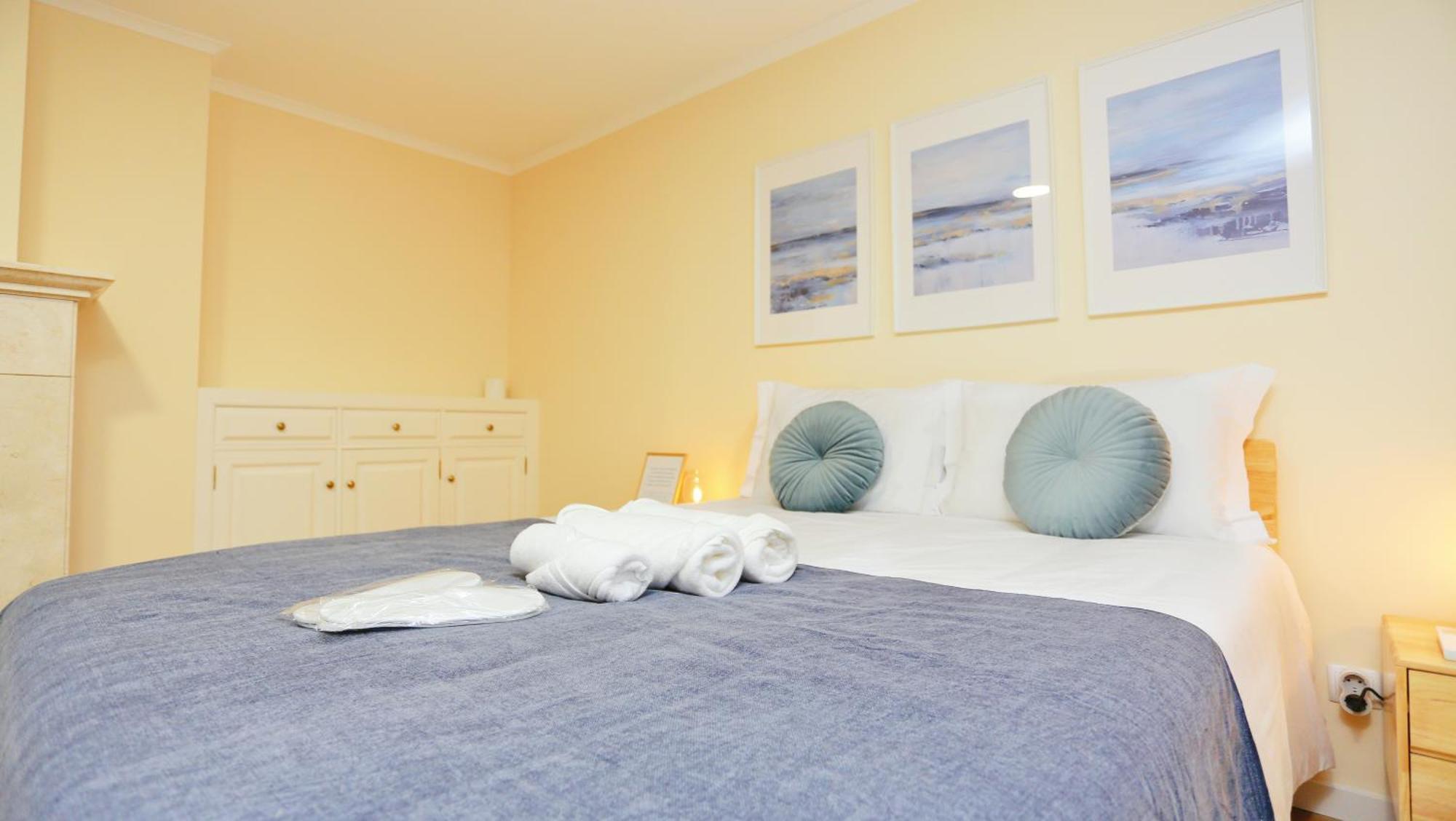 Art 4 You Carcavelos Suites Eksteriør billede